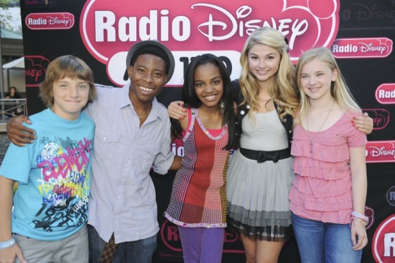 radio-disney-ant-farm-03